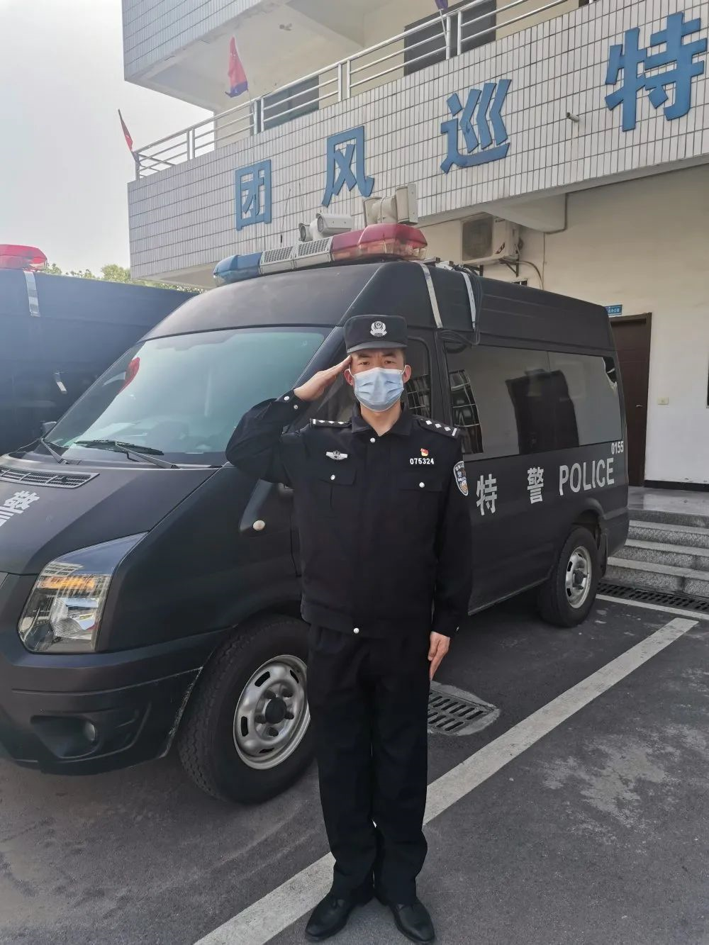 团风县公安局巡逻警察大队副大队长 骆行谋