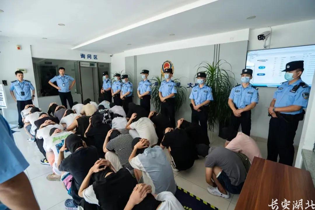 人民至上110,平安守护又一年3.jpg