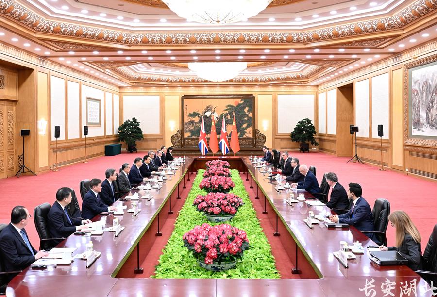 习近平会见英国首相斯塔默2.jpg