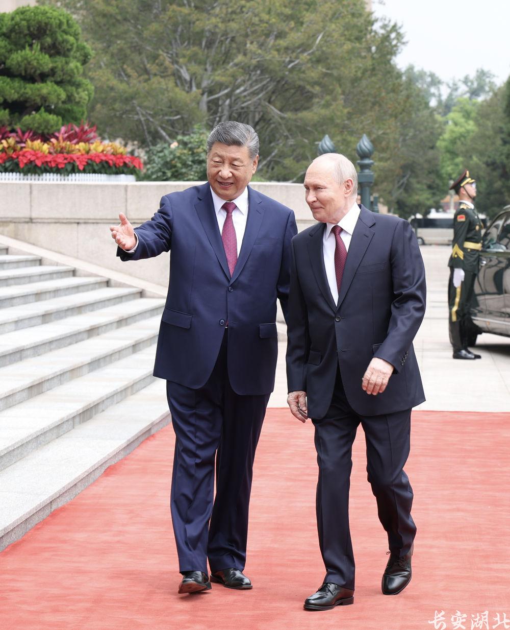 习近平同俄罗斯总统普京会谈4.jpg