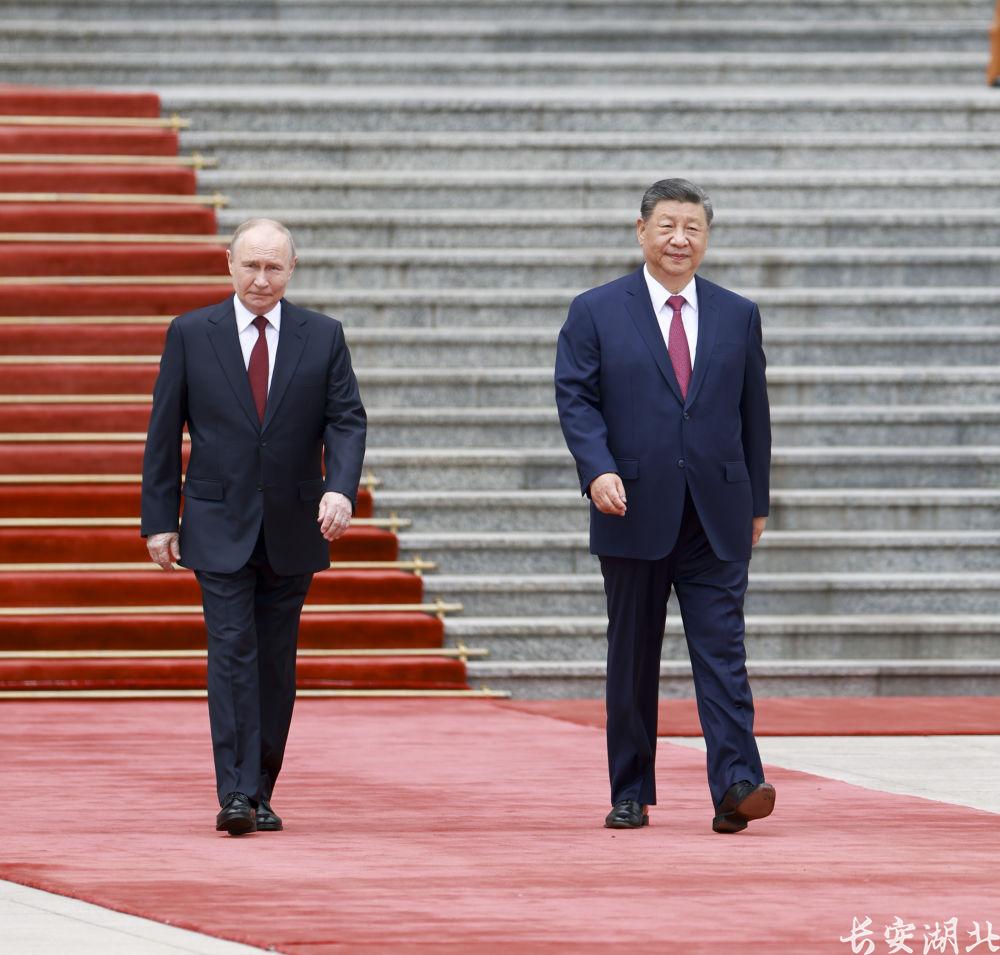 习近平同俄罗斯总统普京会谈5.jpg