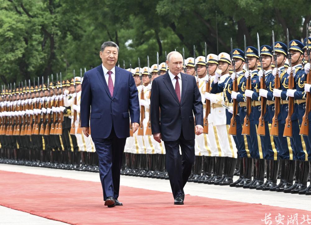 习近平同俄罗斯总统普京会谈7.jpg