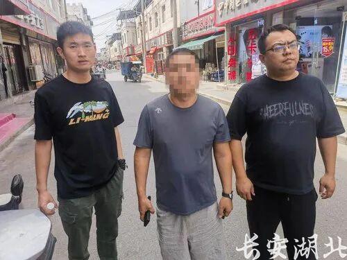 江岸区分局-男友把“百万现金”交由自己保管2.jpg