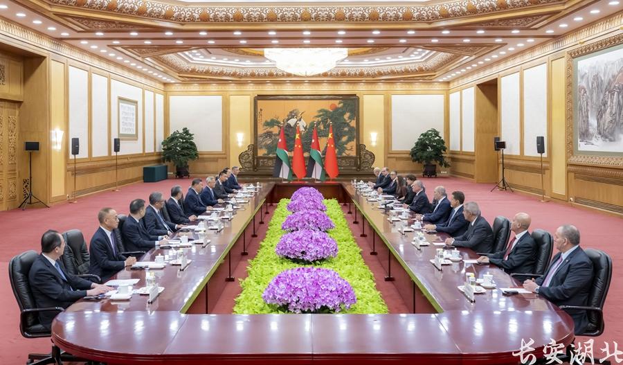 习近平同约旦国王阿卜杜拉二世会谈2.jpg