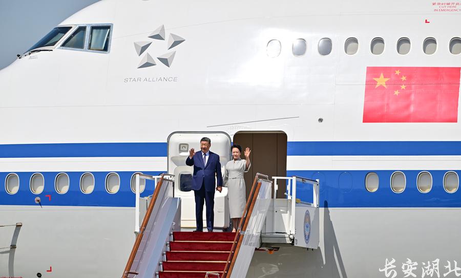 进行国事访问1.jpg