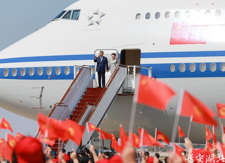 进行国事访问2.jpg