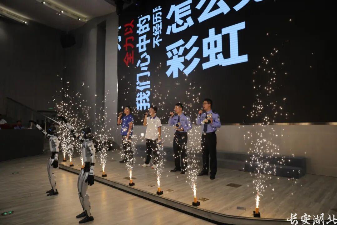 市公安局-武汉网警护航AI时代6.jpg